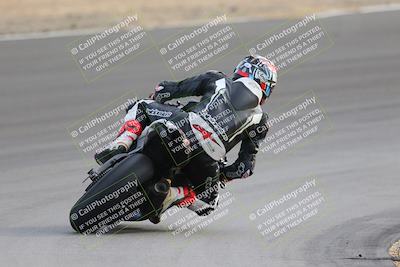 media/Dec-17-2022-SoCal Trackdays (Sat) [[224abd9271]]/Turn 10 Backside (120pm)/